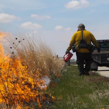 NRD Employee Conducts Prescribed Burn