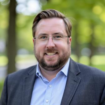 Dustin Wilcox Headshot