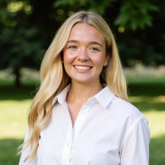 Mallory Kozeny Headshot